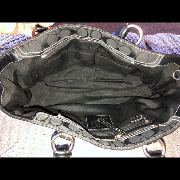 Coach Signature Collection Black Shoulder Bag - Picture 4 of 7